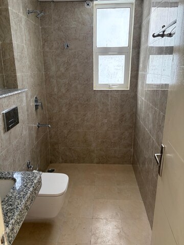 Bathroom in 2.5 BHK Apartment at Eldeco Twin Towers, Iim Road – for Sale