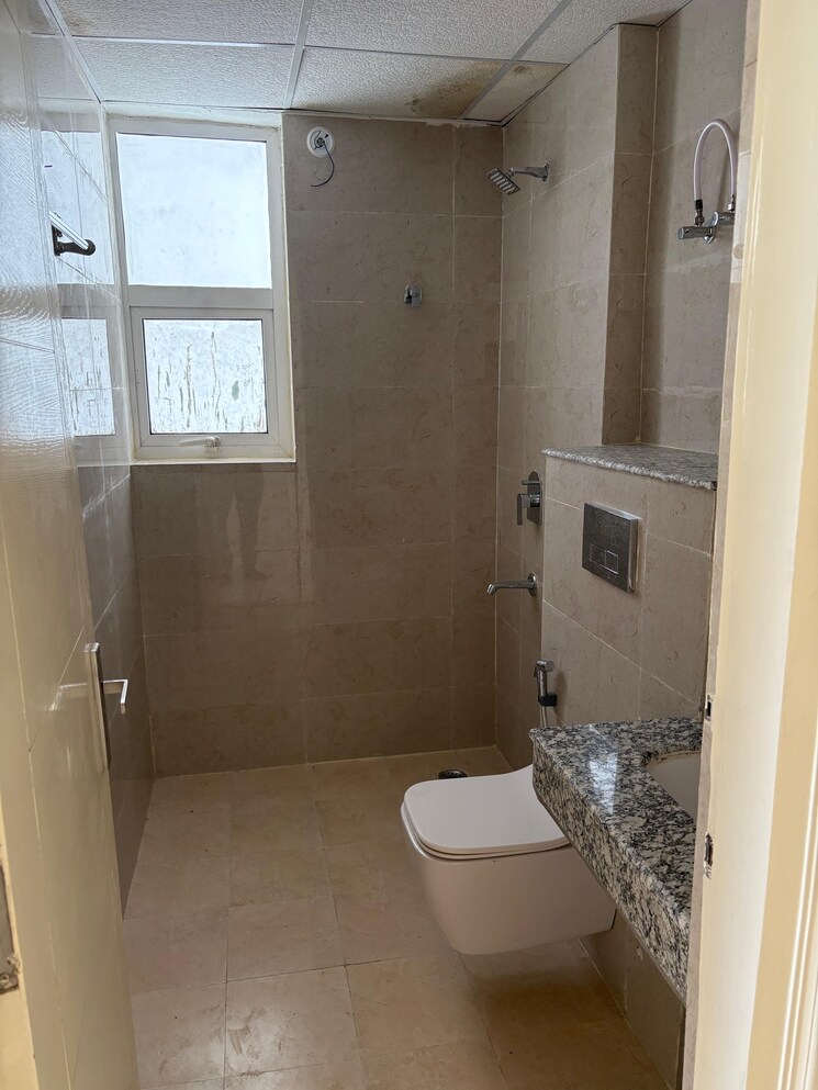 Bathroom, eldeco-twin-towers 2.5 Bedroom 1523 Sq.Ft. Apartment In Iim Road Lucknow 9355892