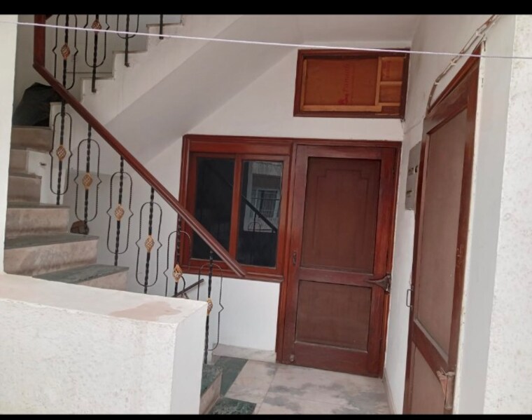 Kitchen, greater kailash i 3 Bedroom 1800 Sq.Ft. Builder Floor In Greater Kailash I Delhi 9355904