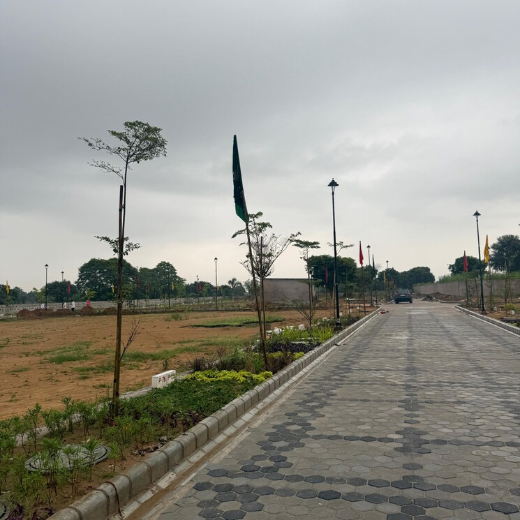 Garden, yaduraj-enclave  116 Sq.Yd. Plot In Prithvisinghpura At Naiwala Jaipur 9355907