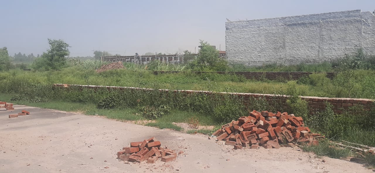 Plot For Sale in Jewar