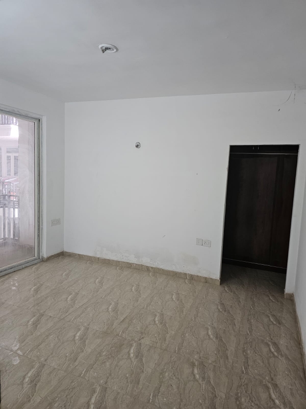 3.5 BHK + Study Room Builder Floor For Sale in BPTP Park 81