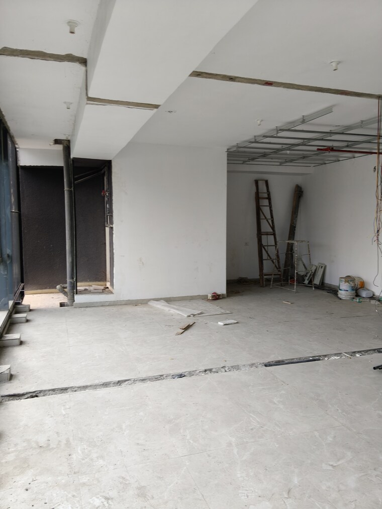 Room, js-bal-ganesh-tower Commercial Office Space 600 Sq.Ft. In Naupada Thane 9355945