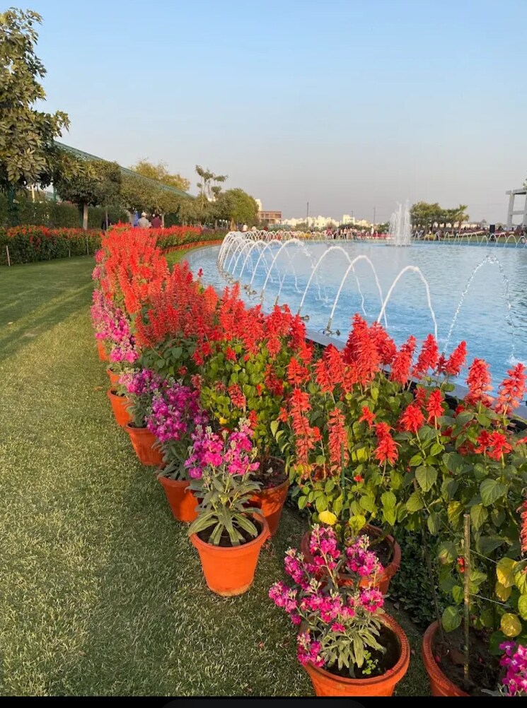 Garden, central-park-flower-valley-mikasa-plots  249 Sq.Yd. Plot In Sohna Sector 33 Gurgaon 9355951