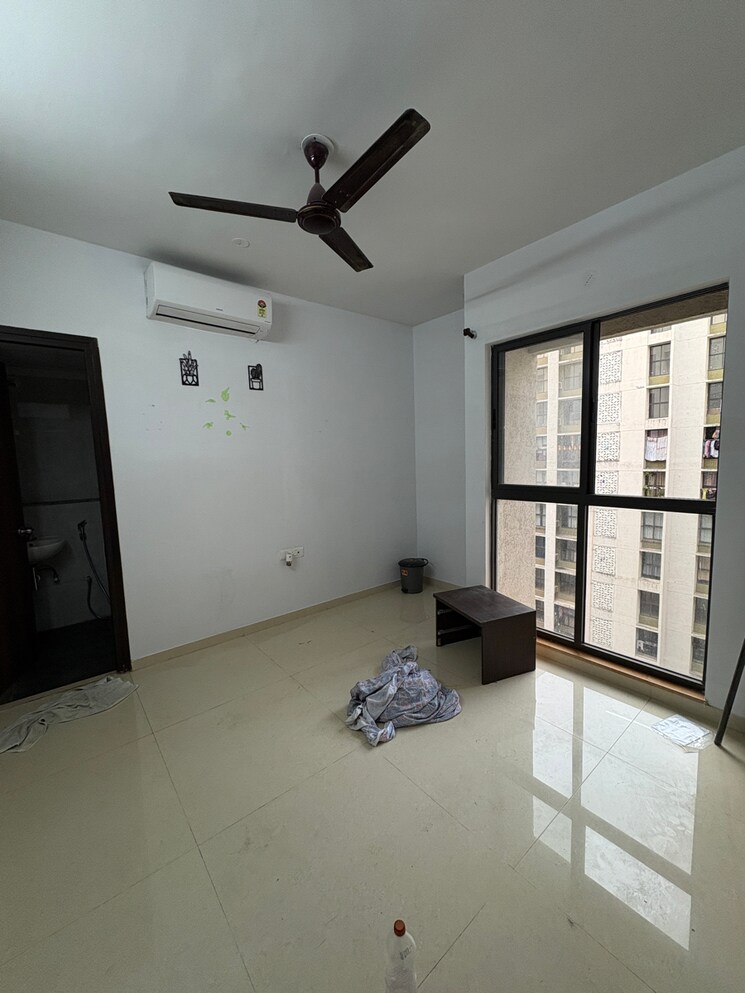 Room, lodha-palava-downtown 1 Bedroom 449 Sq.Ft. Apartment In Taloja Bypass Road Thane 9355961