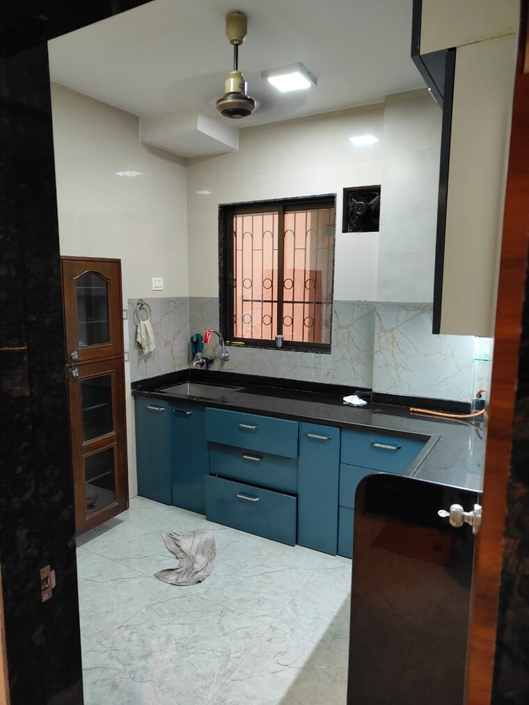 Kitchen, naupada 2 Bedroom 800 Sq.Ft. Apartment In Naupada Thane 9355965