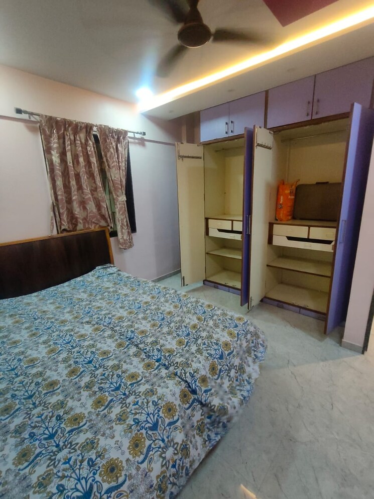 Bedroom, naupada 2 Bedroom 800 Sq.Ft. Apartment In Naupada Thane 9355965