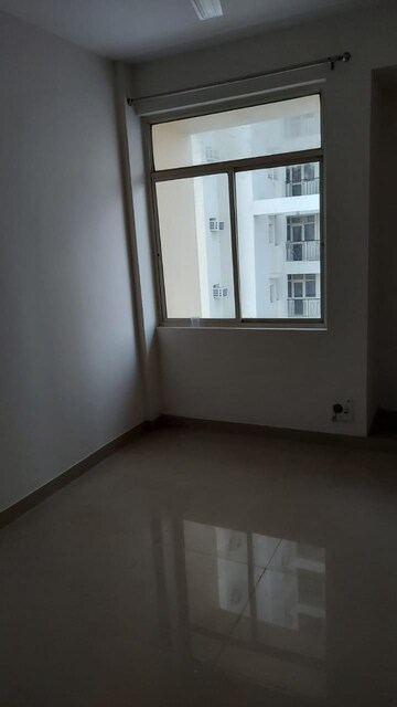 Room in 3 BHK Apartment at Paarth Aadyant, Gomti Nagar – for Rent