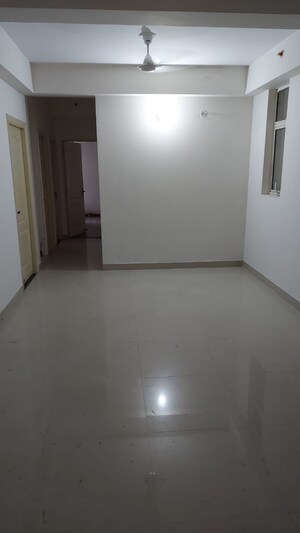 Room in 3 BHK Apartment at Paarth Aadyant, Gomti Nagar – for Rent