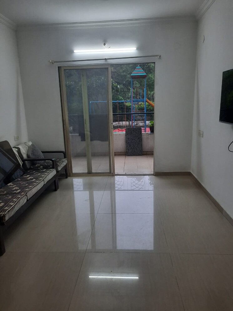 Living Room, naiknavare-victoria-garden 3 Bedroom 1500 Sq.Ft. Apartment In Kalyani Nagar Pune 9356014