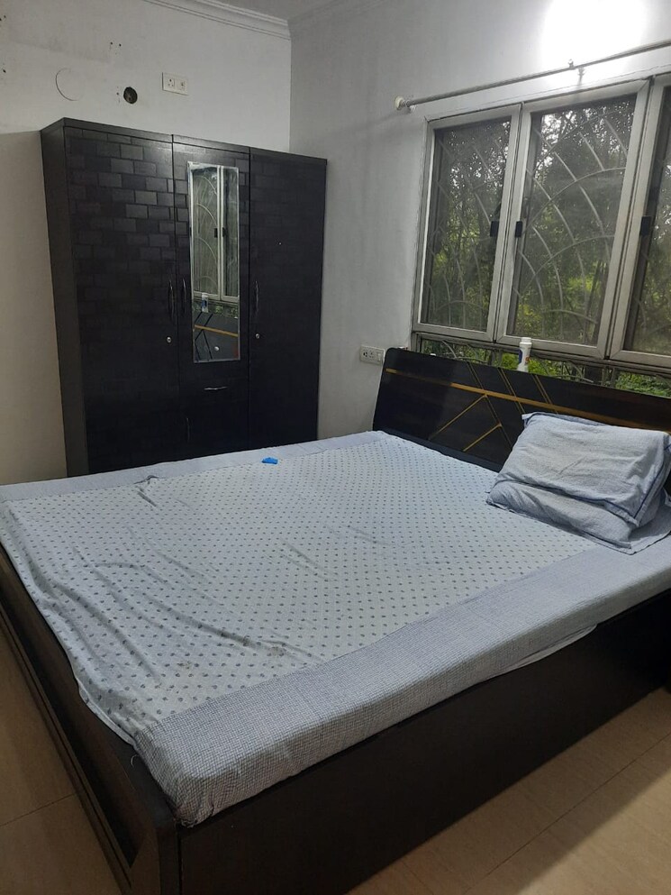 Bedroom, naiknavare-victoria-garden 3 Bedroom 1500 Sq.Ft. Apartment In Kalyani Nagar Pune 9356014