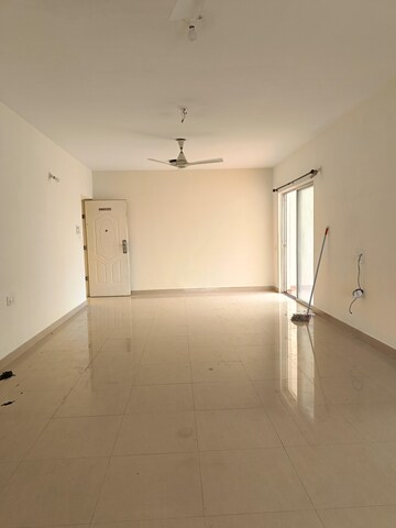 Room in 3 BHK Apartment at Pristine Zircon, Viman Nagar – for Rent