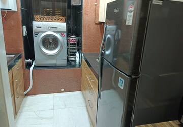 Furnished Amenities in 1 BHK Apartment at Juhu – for Rent