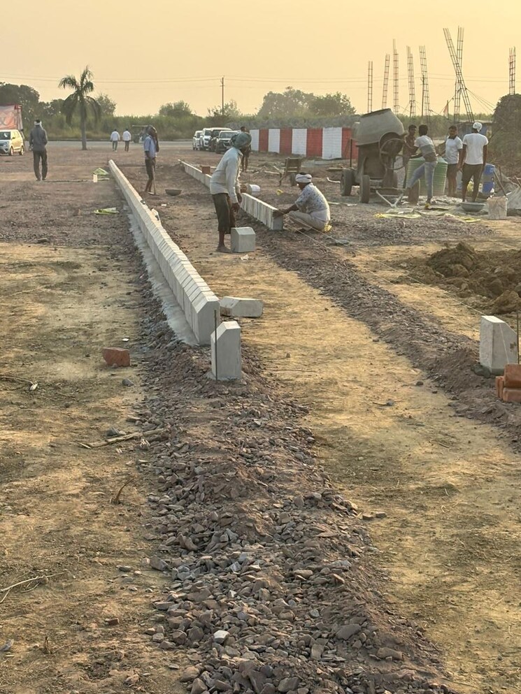undefined, meerut cantt  135 Sq.Yd. Plot In Meerut Cantt Meerut 9356027