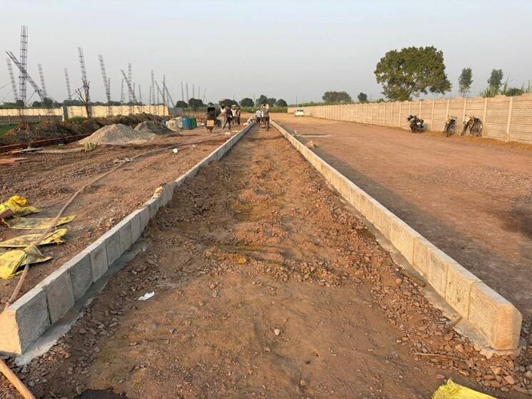 undefined, meerut cantt  106 Sq.Yd. Plot In Meerut Cantt Meerut 9356057