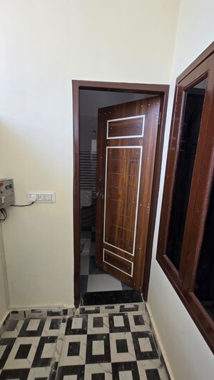 Room in 4 BHK Independent House at Modipuram Bypass – for Sale
