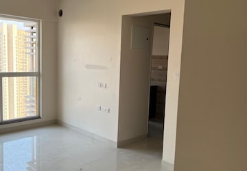 Room in 1 BHK Villa at Dosti Oro 67, Kandivali West – for Rent