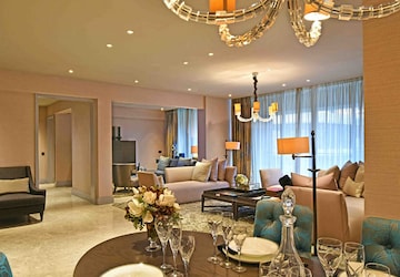 Team Area in 6 BHK Apartment at Orchid Tower, Worli – for Rent