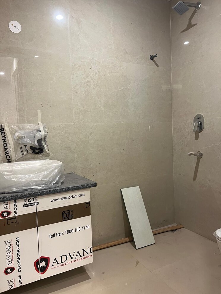 Bathroom, ansal-sushant-residency 1 RK 450 Sq.Ft. Independent House In Sushant Lok Iii Gurgaon 9356114