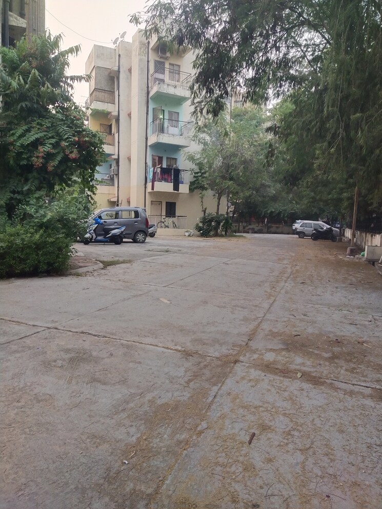 Balcony, ashirwad-apartments-alpha-1 2 Bedroom 58 Sq.Mt. Apartment In Alpha 1 Greater Noida Greater Noida 9356117