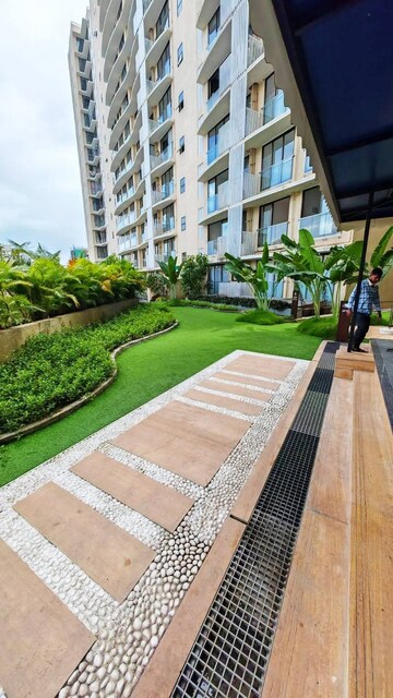 Bedroom in 2 BHK Apartment at Naman Habitat, Andheri West – for Rent