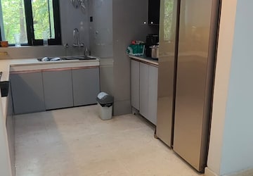 Room in 3 BHK Builder Floor at Saket – for Sale