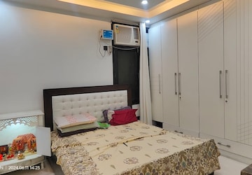 Bedroom in 3 BHK Builder Floor at Saket – for Sale