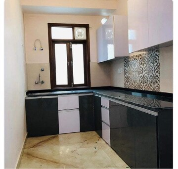 Kitchen in 1 BHK Builder Floor at Dlf Ankur Vihar – for Sale