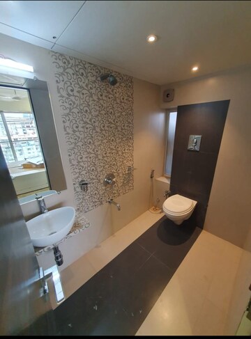 Bathroom in 4 BHK Apartment at Ekta Nensey, Bandra West – for Rent