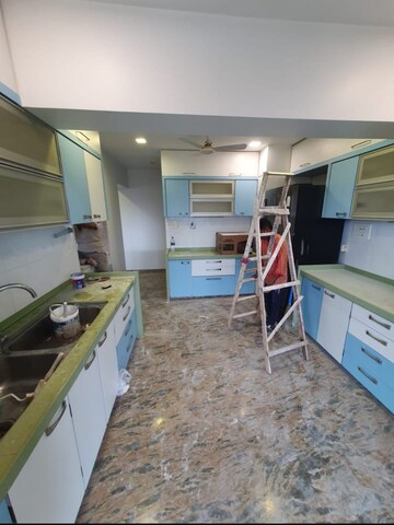 Team Area in 4 BHK Apartment at Ekta Nensey, Bandra West – for Rent