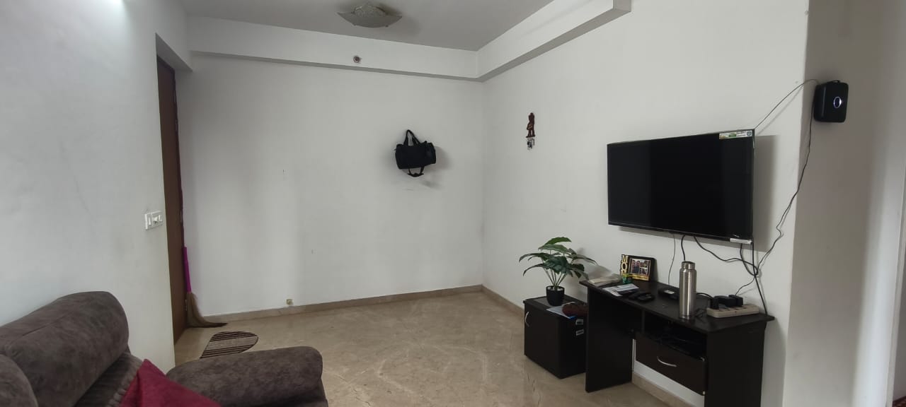 1.5 BHK + Extra Room Apartment For Rent in Runwal Bliss