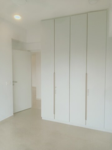 Room in 3 BHK Apartment at Kanakia Silicon Valley, Powai – for Rent