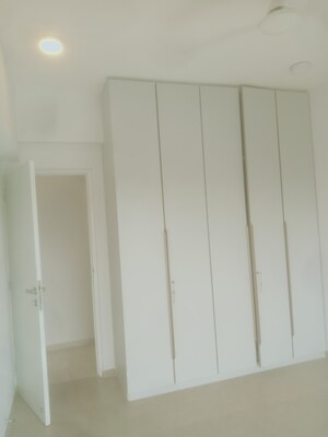 Furnished Amenities in 3 BHK Apartment at Kanakia Silicon Valley, Powai – for Rent