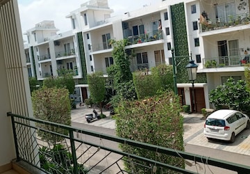 Balcony in 2.5 BHK Builder Floor at Central Park 3 Flower Valley, Sohna Sector 33 – for Sale