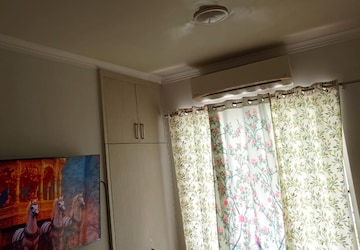 Bedroom in 2.5 BHK Builder Floor at Central Park 3 Flower Valley, Sohna Sector 33 – for Sale