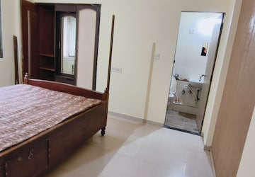 Room in 2 BHK Apartment at Lodha Paradise, Majiwada – for Rent