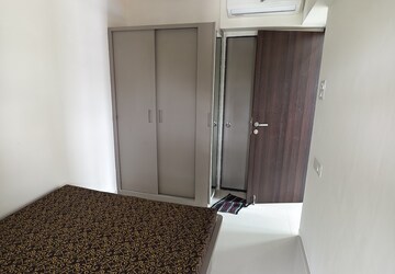 Room in 1 BHK Apartment at JVM Accord, Manorama Nagar – for Rent