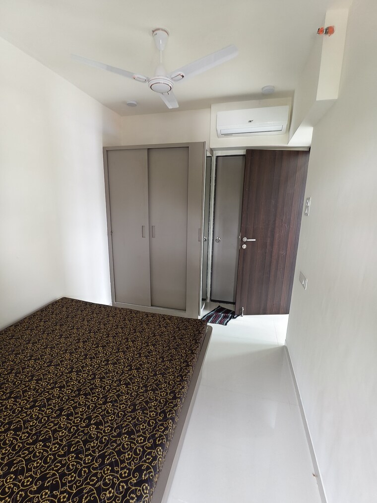 Room, jvm-accord 1 Bedroom 350 Sq.Ft. Apartment In Manorama Nagar Thane 9356199