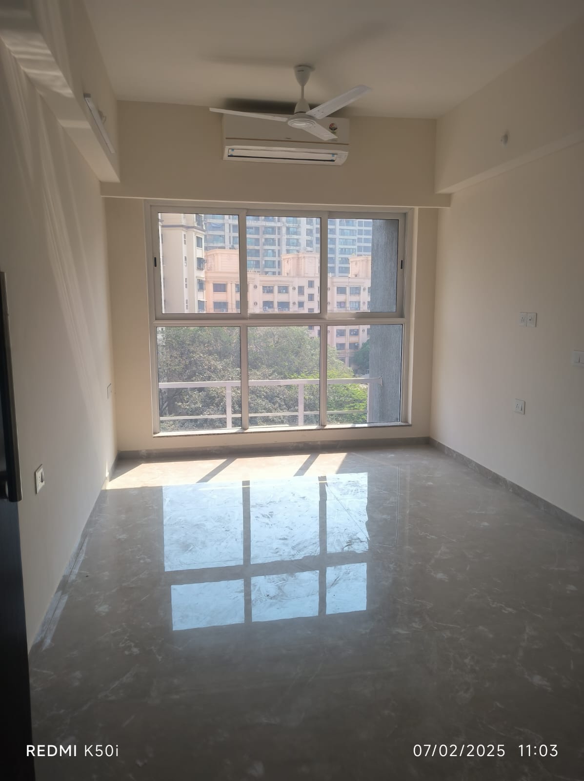 2 BHK + Extra Room Apartment For Rent in LnT Veridian