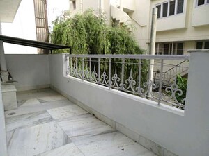 Balcony in 3 BHK Builder Floor at Boutique Residential Apartments C-253, Defence Colony – for Rent