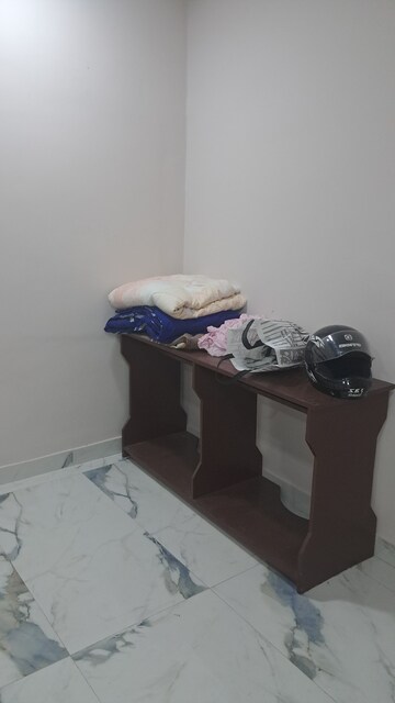 Furnished Amenities in 1 BHK Independent House at Lajpat Nagar – for Rent