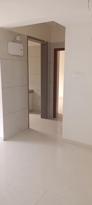 Room in 1 BHK Apartment at Kalyan West – for Rent