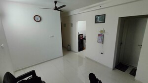 Room in 2 BHK Apartment at Sangani Shrushti Enclave, Baner – for Rent