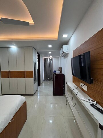 Room in Studio Apartment at Sector 52 – for Rent