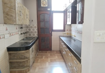 2 BHK Apartment For Sale in Parsvnath Prestige, Sector 93a