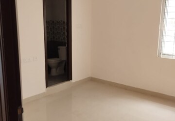 Room in 2 BHK Apartment at RR Sumit Arcade, Erragadda – for Sale