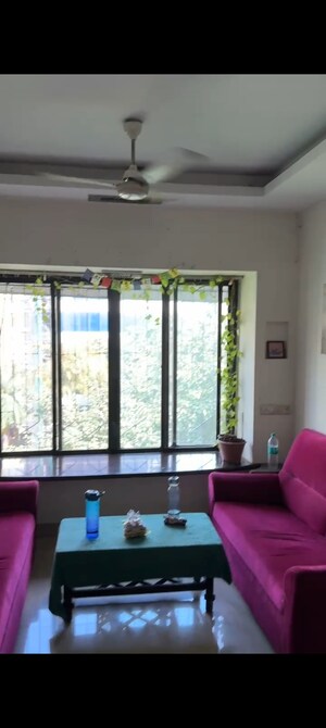 2 BHK Apartment For Sale in Kandivali East