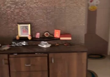 Furnished Amenities in 2 BHK Apartment at Kandivali East – for Sale