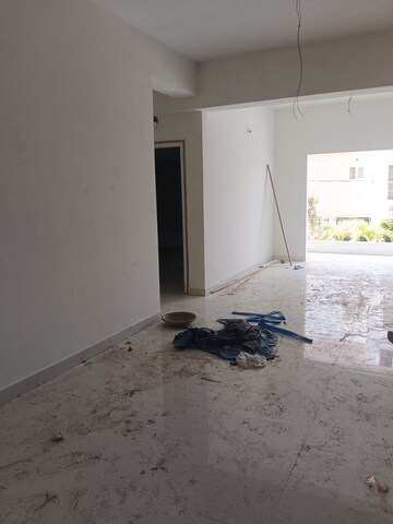 Room in 3 BHK Apartment at Kokapet – for Rent