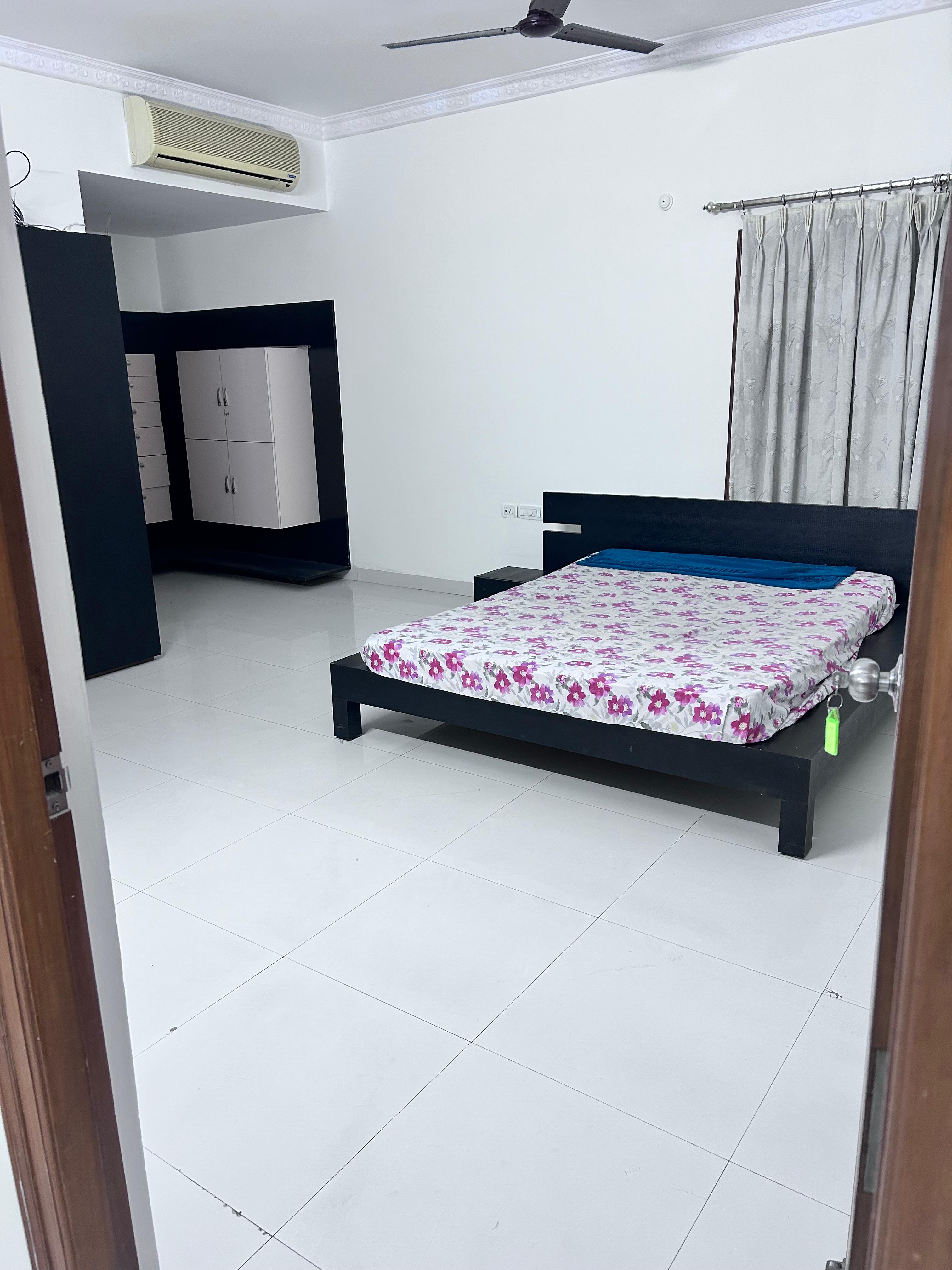 3 BHK 2860 Sq.Ft. Apartment in Lahari Jublee hills